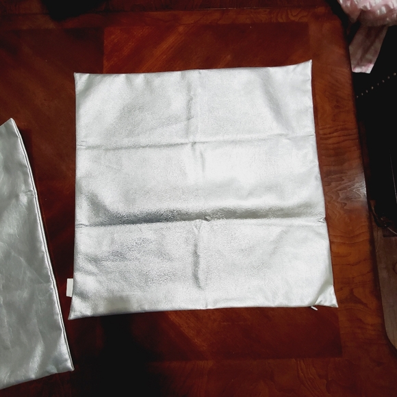 Brawarm Faux Leather with Silver Foil Metallic Shiny Print  Pillow Cover Sham - Picture 7 of 12